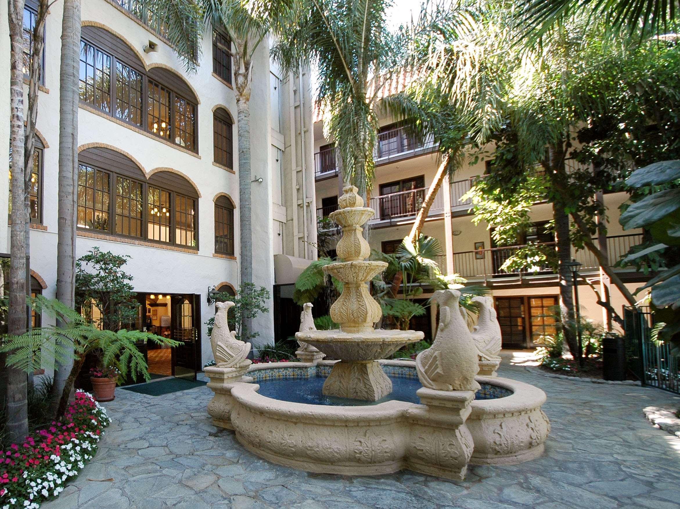 Buena Park Grand Hotel & Suites Exterior foto